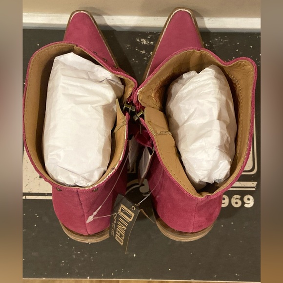 Dingo Classy N Sassy Women’s Western Boot Fuchsia Suede  - Picture 6 of 12